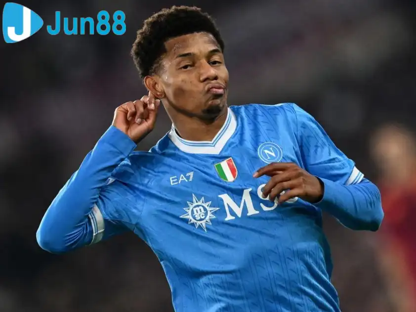 Thiếu vắng Neres đang có phong độ cao sẽ là khó khăn nhất định cho hàng công Napoli ở màn so tài với Cagliari (Ảnh: Football Italia) Thiếu vắng Neres sẽ là khó khăn cho Napoli (Ảnh: Football Italia)